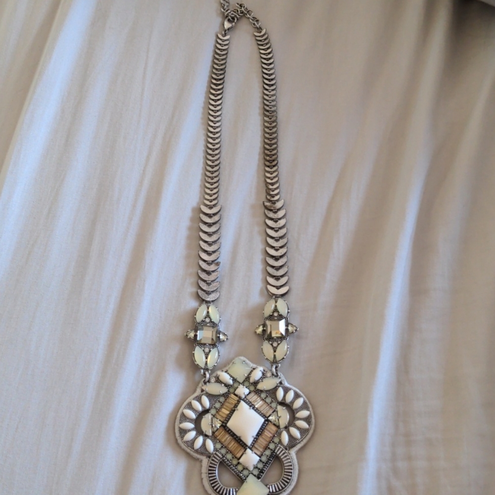 Kaia Pendant